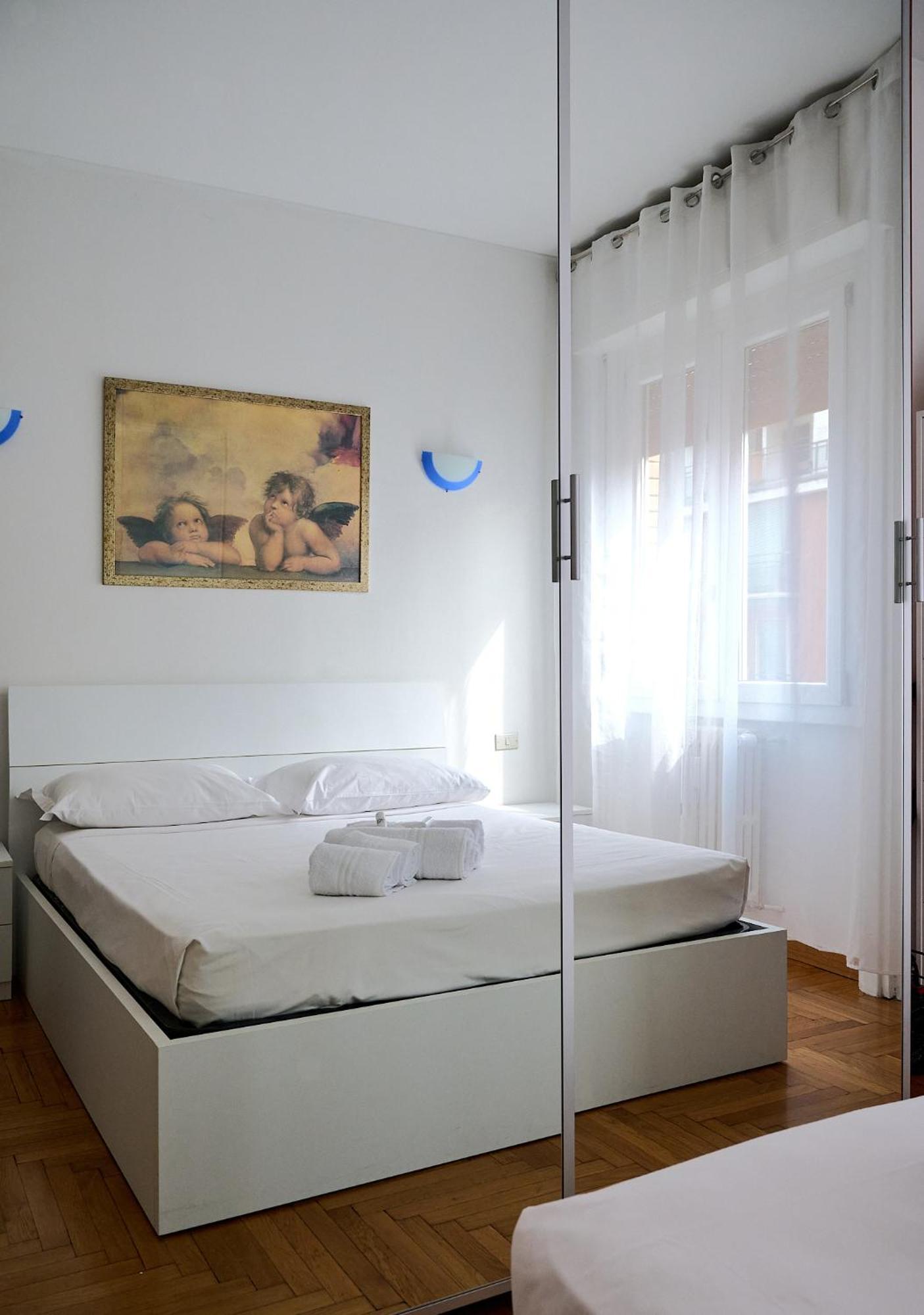 Xenia - Cozy Near Porta Romana Apartment Mailand
